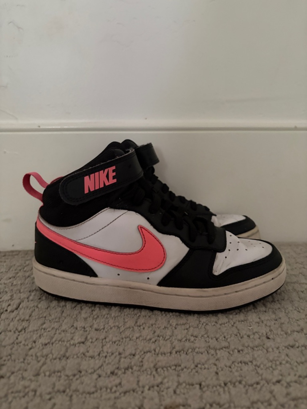Nike Court Borough Mid 2 Sneaker